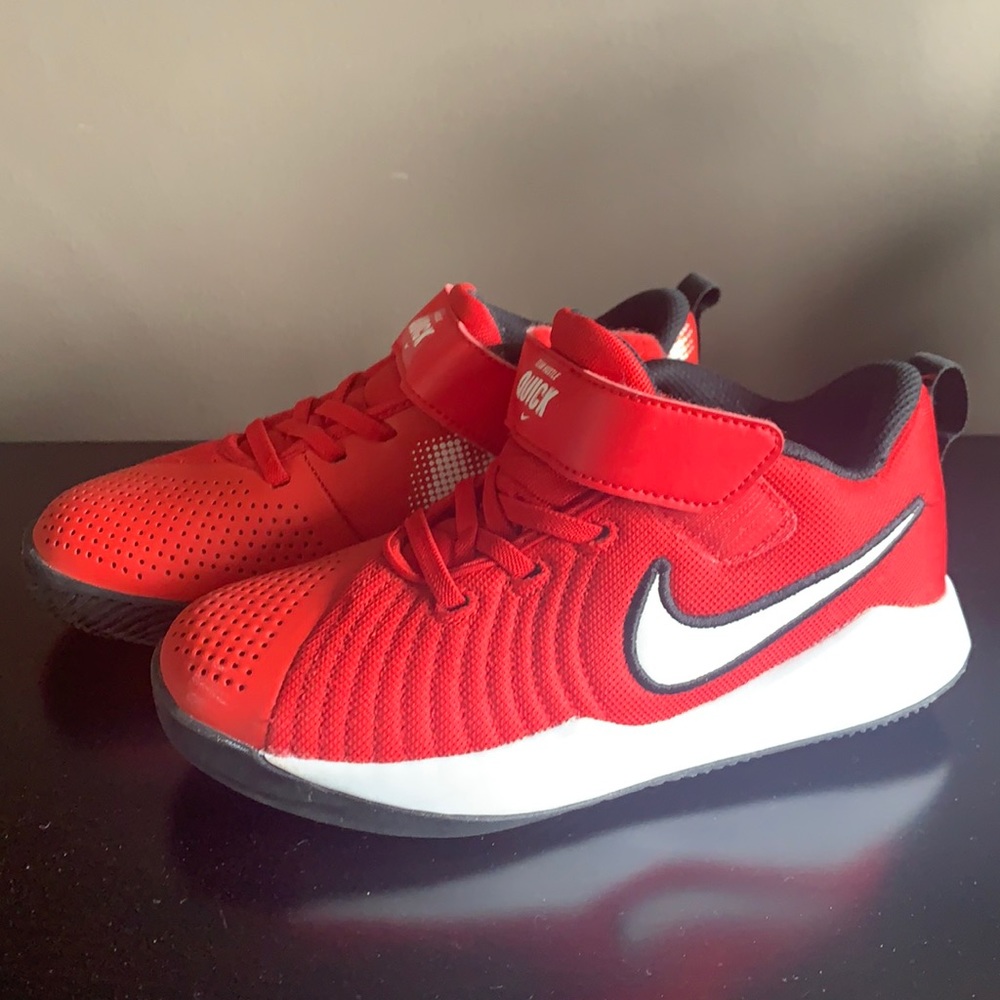 red nike shoes